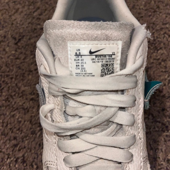 nike air force 1s - Picture 1 of 3